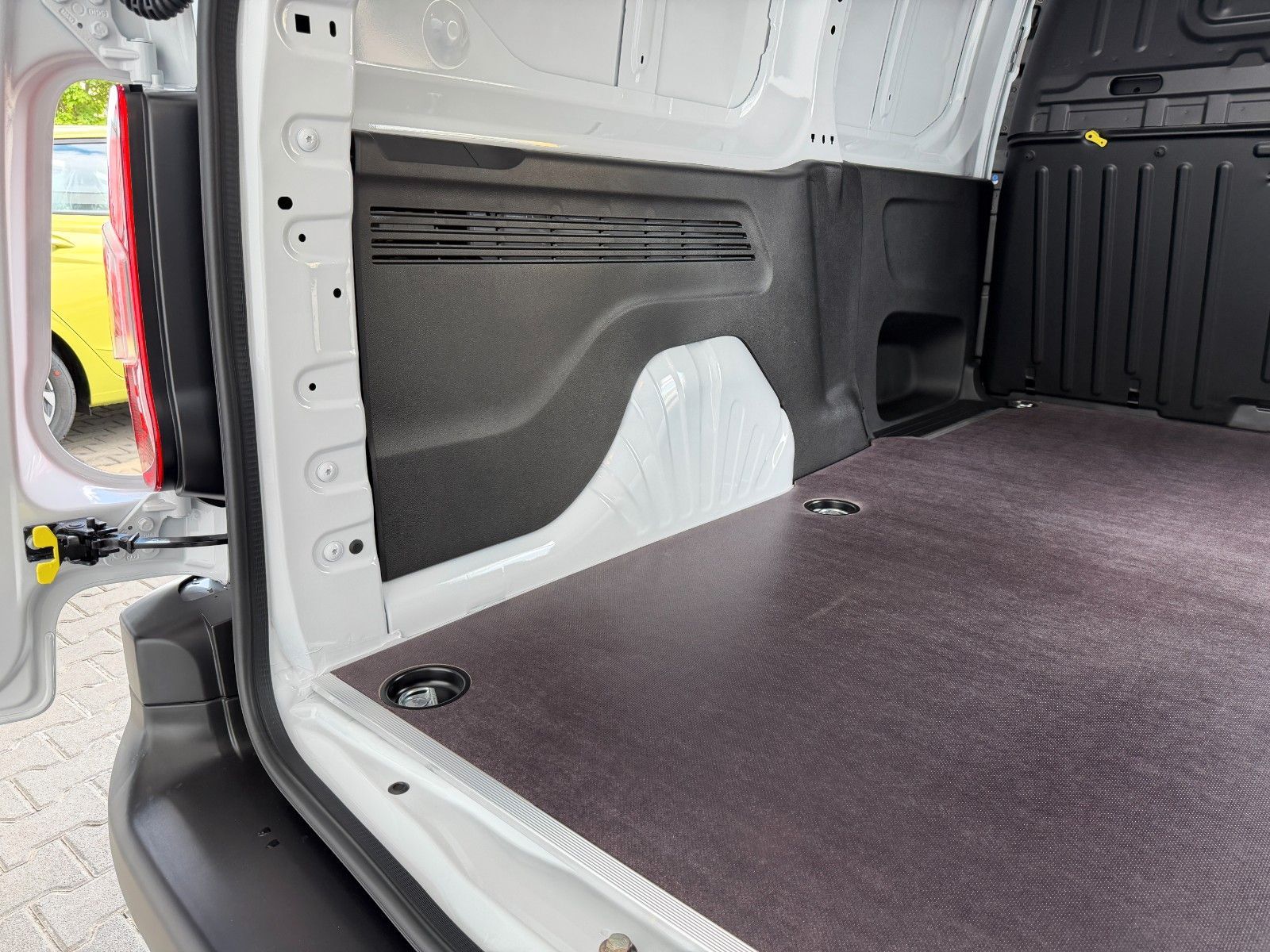 Fahrzeugabbildung Opel Combo E Cargo 1.5 D Basis erhöhte Nutzlast XL