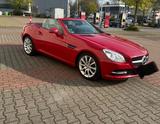 Mercedes-Benz SLK 200 BlueEFFICIENCY - - : Rot, Cabrio