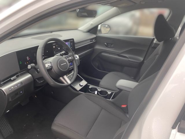 Fahrzeugabbildung Hyundai KONA Select Hybrid Funktionspaket Navi LED ACC A