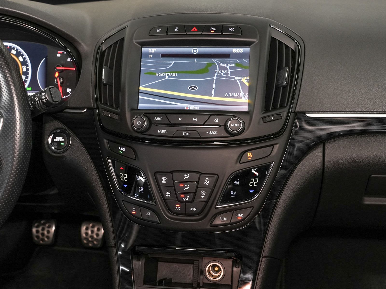 Fahrzeugabbildung Opel Insignia Business Innovation - OPC-Line|20 Zoll