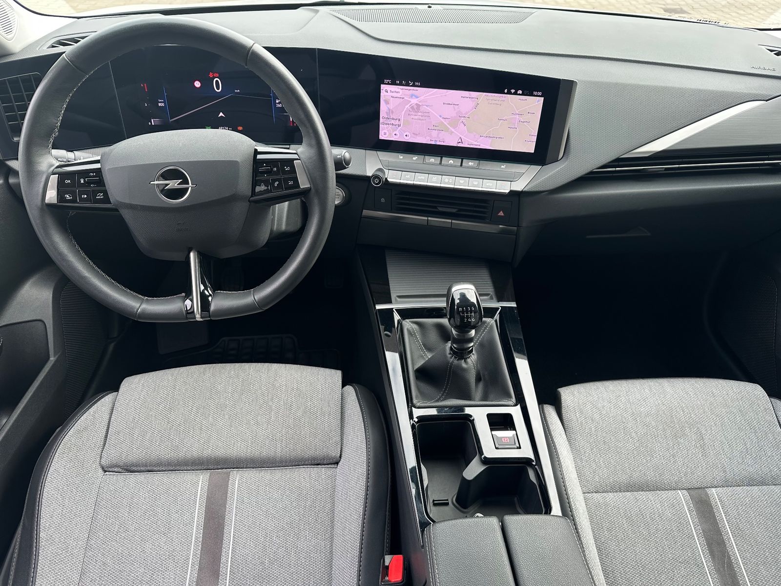 Fahrzeugabbildung Opel Astra Sports Tourer 1.5 D Business Elegance NAV