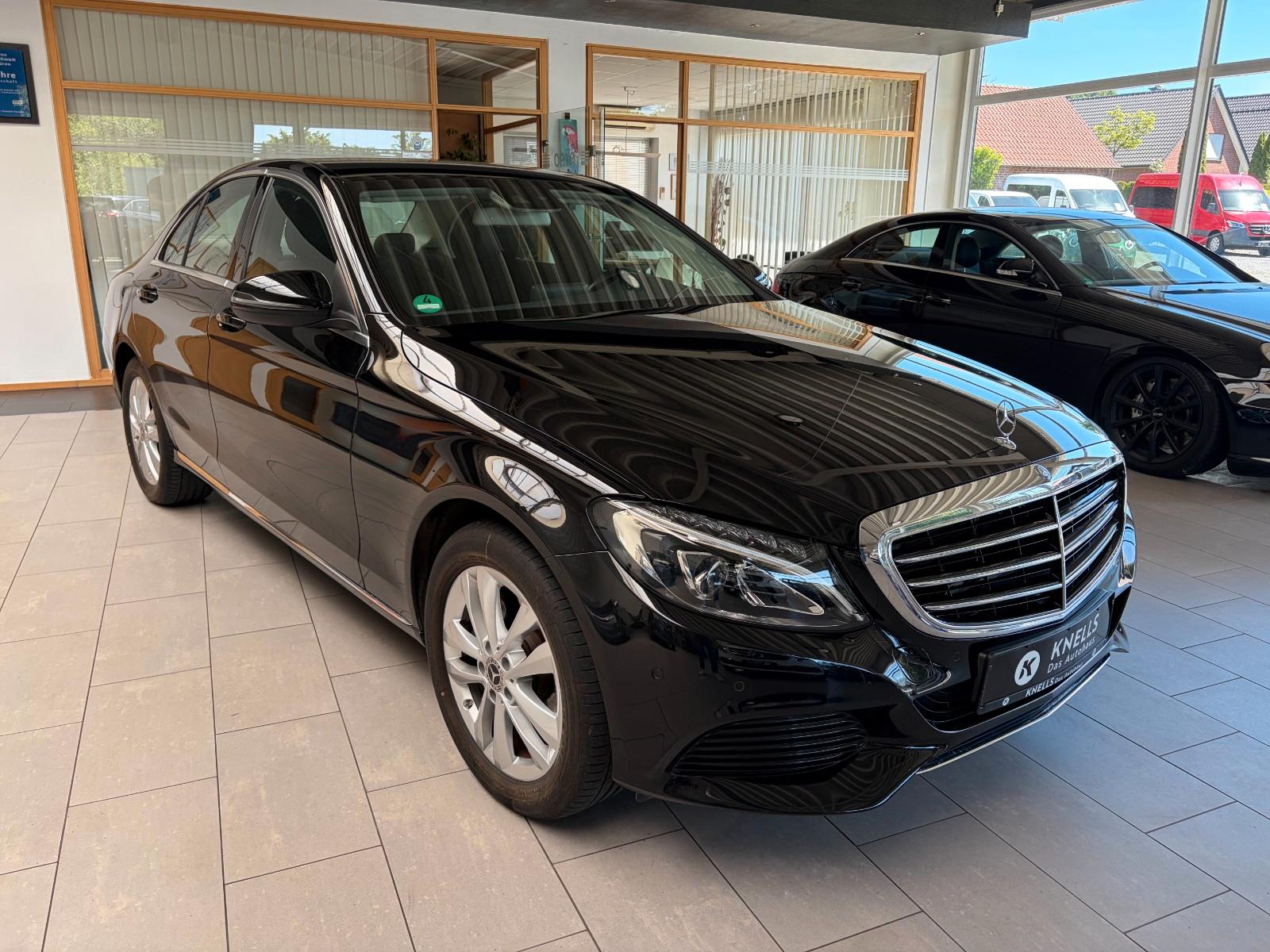 Mercedes-Benz C 180 Limousine Exclusive/NAVI/SHZ/LED/PDC