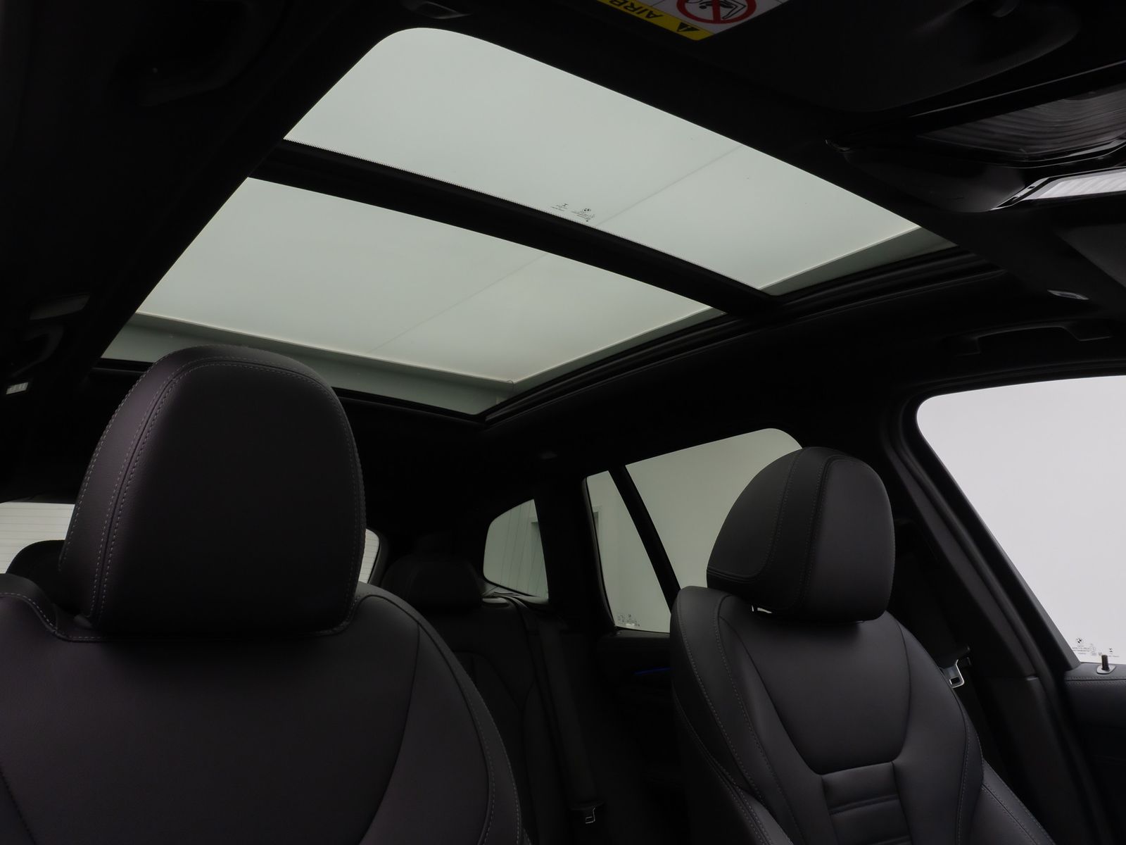 Fahrzeugabbildung BMW X3 M40i Panorama Laser 360°HUD DAB H/K 20Zoll