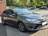Toyota Avensis 1,6-l-D-4D Edition S Touring Sports... - Toyota Avensis: Sport