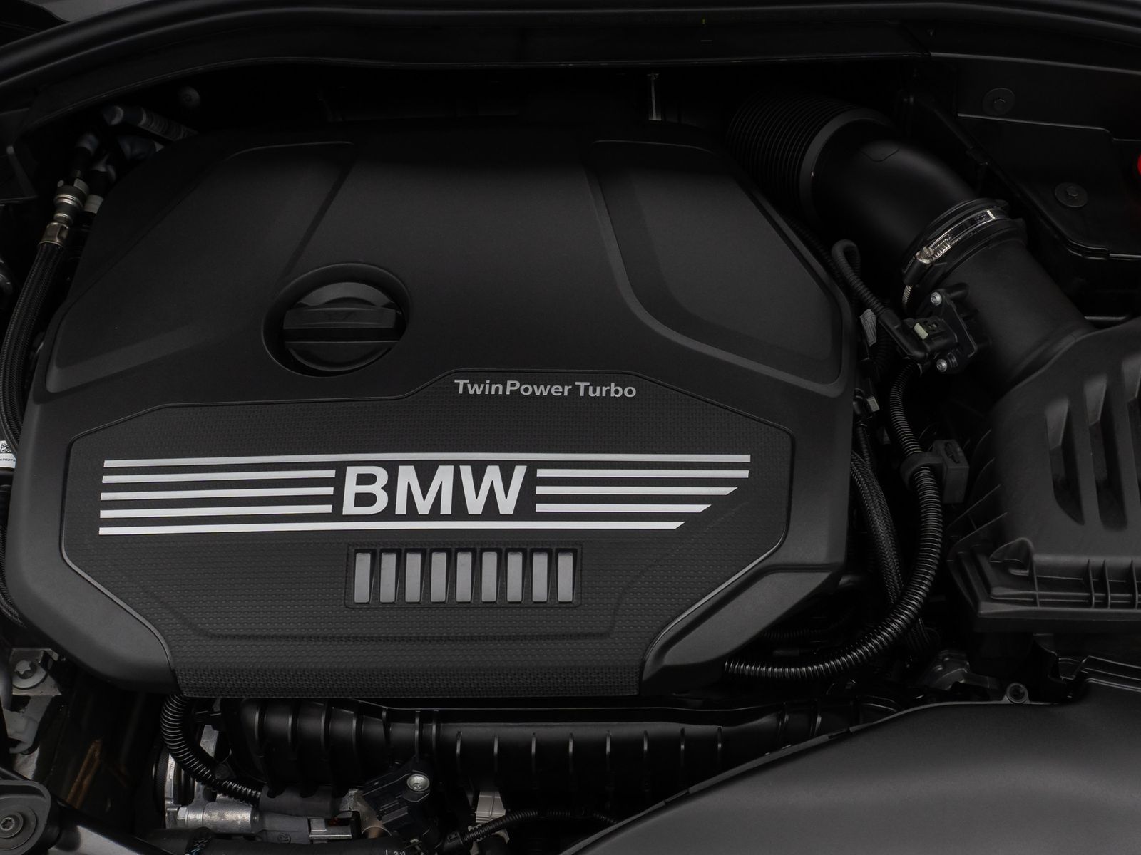 Fahrzeugabbildung BMW 118i Advantage HUD Kamera Alarm DAB CockpitProf