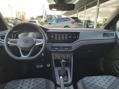 Fahrzeugabbildung Volkswagen Polo 1.0 TSI R-Line DIGITAL-COCKPIT APP-CONNECT