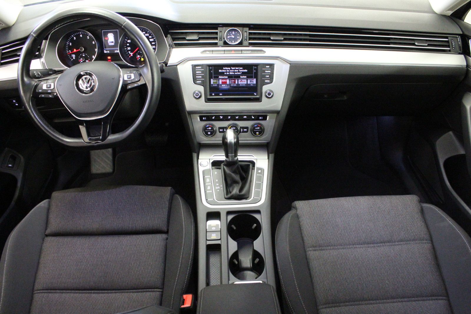 Fahrzeugabbildung Volkswagen Passat Variant 1.8 TSI DSG Comfortline Variant