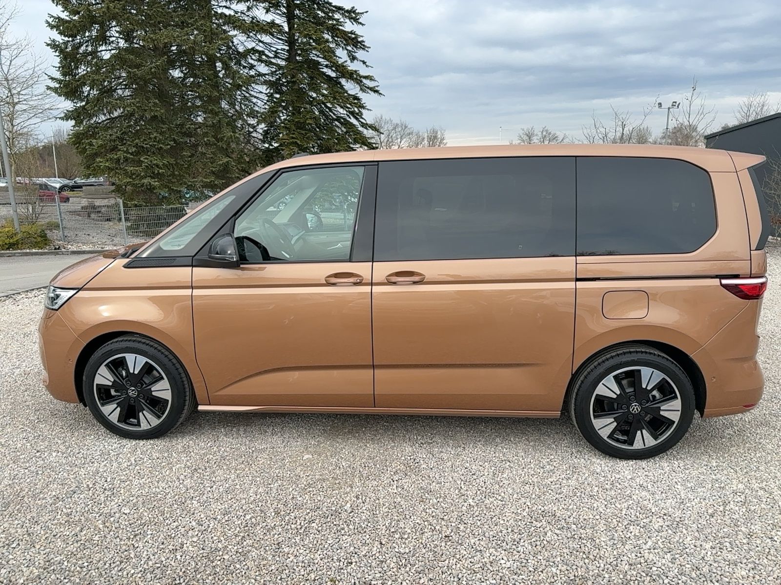 Volkswagen T7 Multivan - Bild 4
