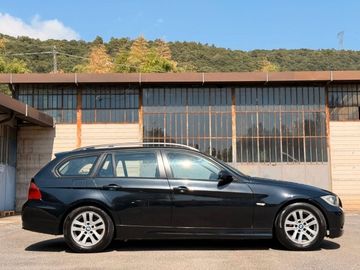 BMW 320 - 4