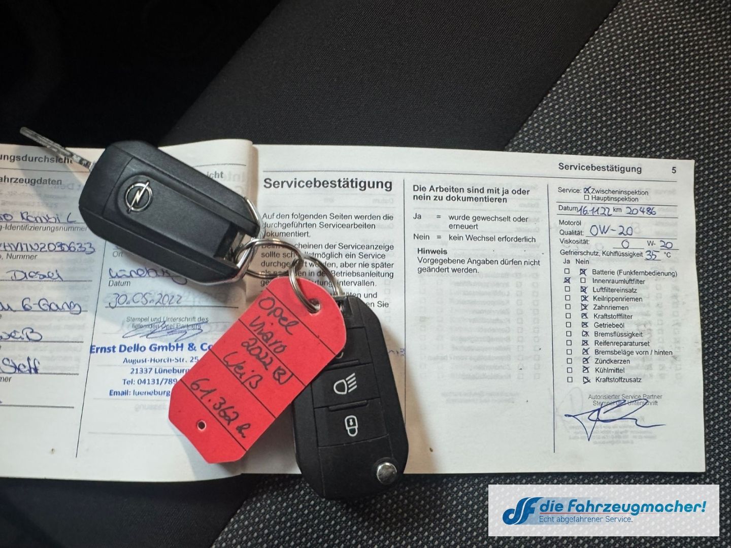 Fahrzeugabbildung Opel Vivaro L Apple CarPlay Android Auto Musikstreami