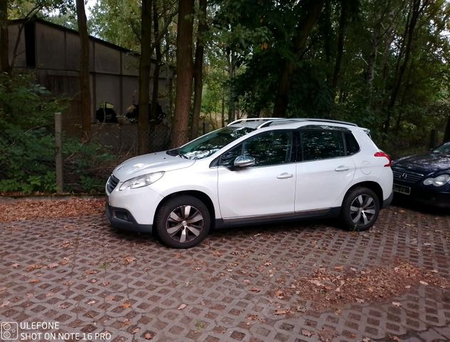 Peugeot 2008 1.6 Diesel mit Standheizung f...