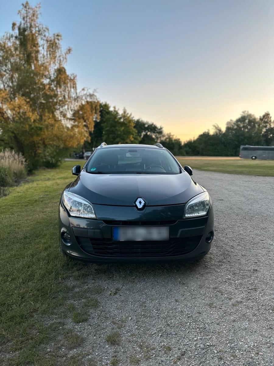 Renault Megane 2011 — photo 6