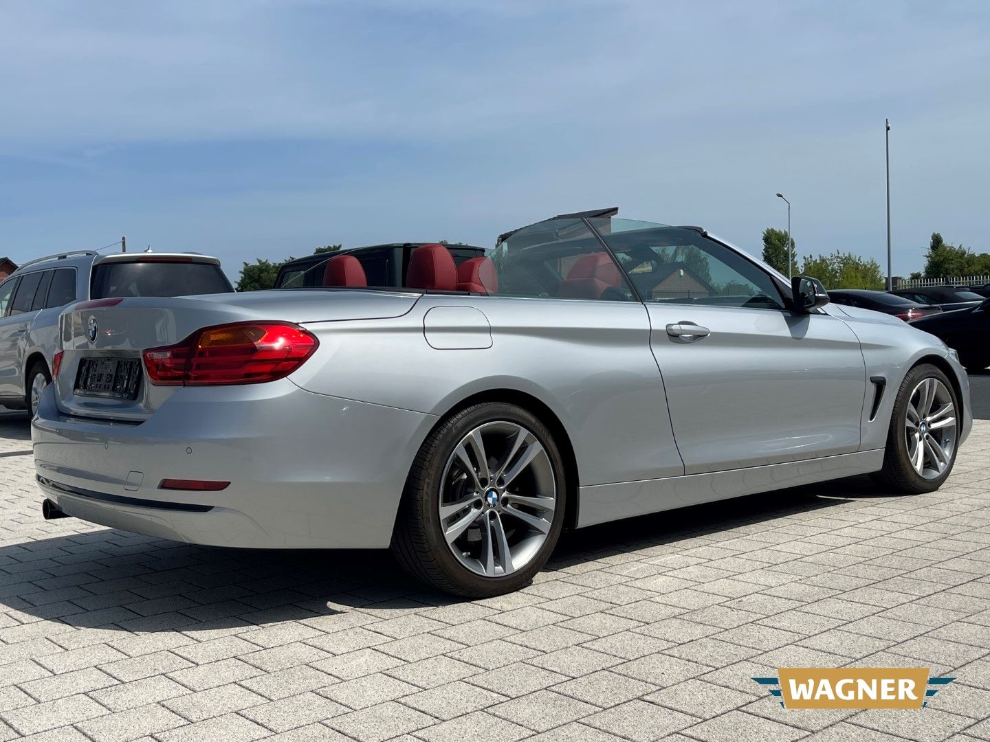 Fahrzeugabbildung BMW 420 i Cabrio Automatik Leder Navi Service NEU