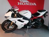 Triumph Daytona 675 R - TRIUMPH DAYTONA 675 R