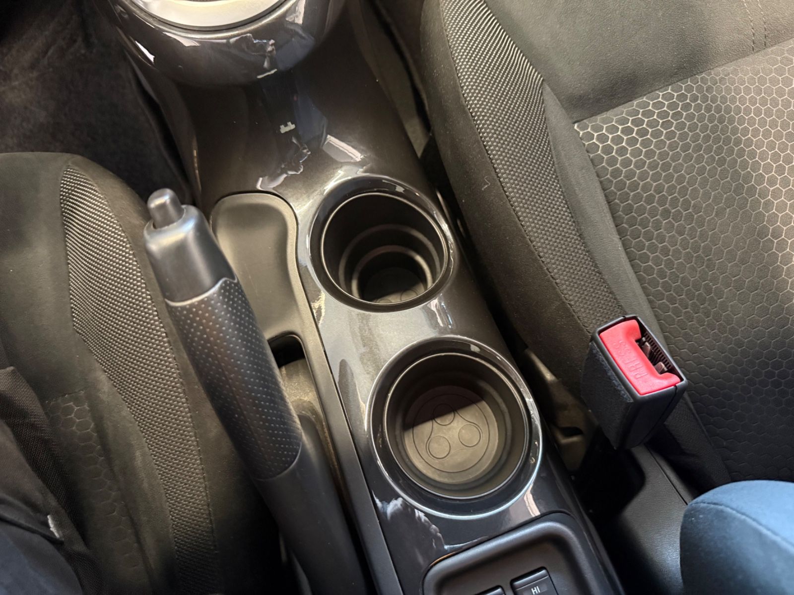 Fahrzeugabbildung Nissan Juke N-Conn. - 360°Kam.,Safety-Sh.,nur 63.000 km