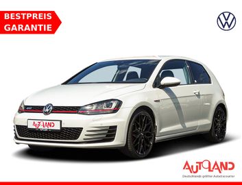 Volkswagen Golf - 1