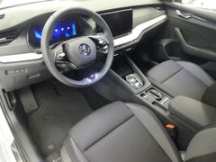 Fahrzeugabbildung Skoda Octavia 2.0 TDI DSG TOUR *NAV*AHK*LED*TEMPOMAT*