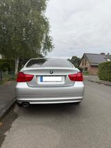 BMW 320 d TÜV NEU 10/27 Scheckheftgepflegt - gebrauchte BMW 320 aus dem Jahr 2011