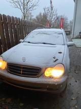 Mercedes-Benz W203 C270 Gute Gepflegt - Mercedes-Benz C 270: Kombi