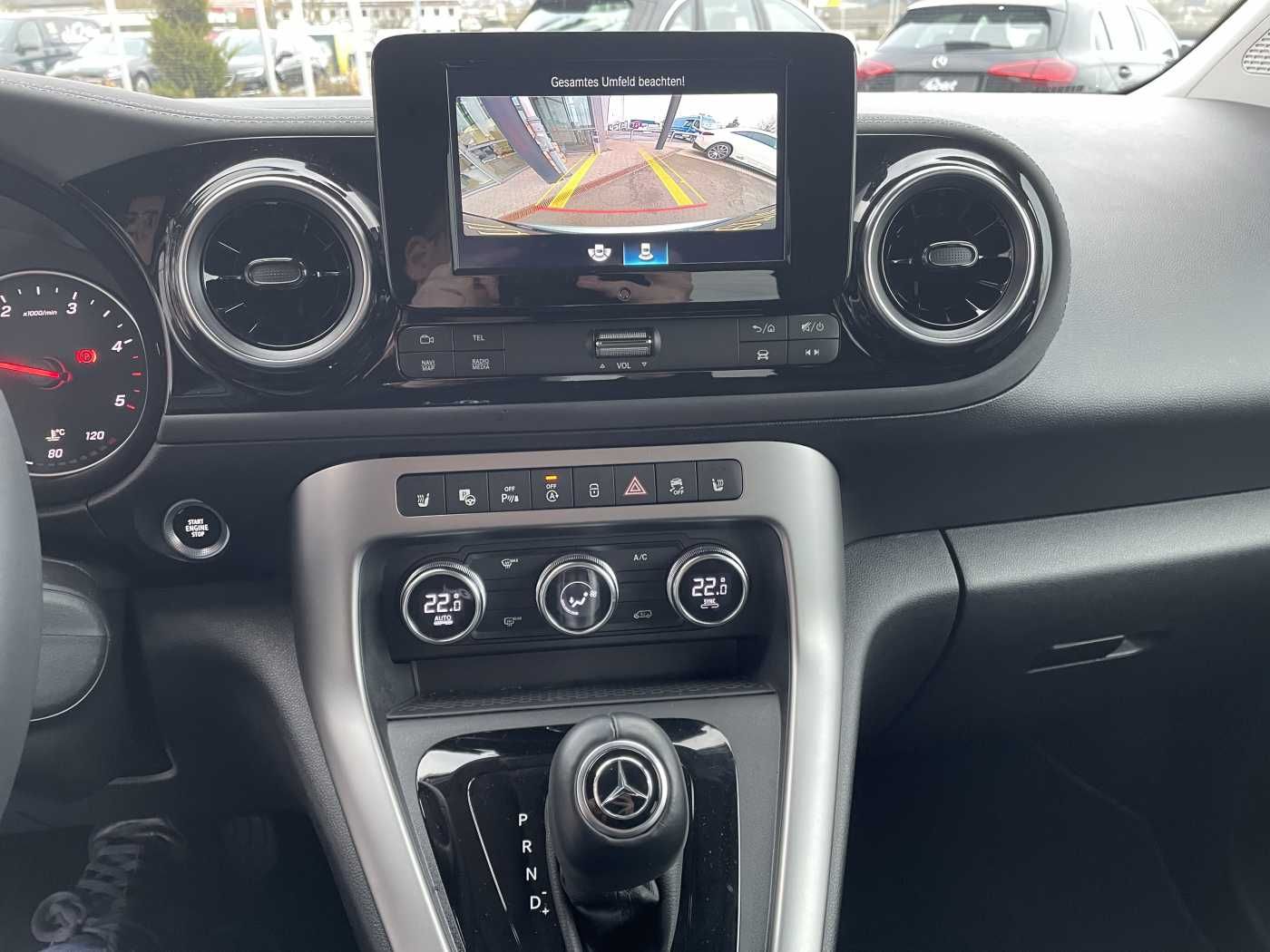 Fahrzeugabbildung Mercedes-Benz T 180 d Progressive Edition Kamera LED MBUX SHZ