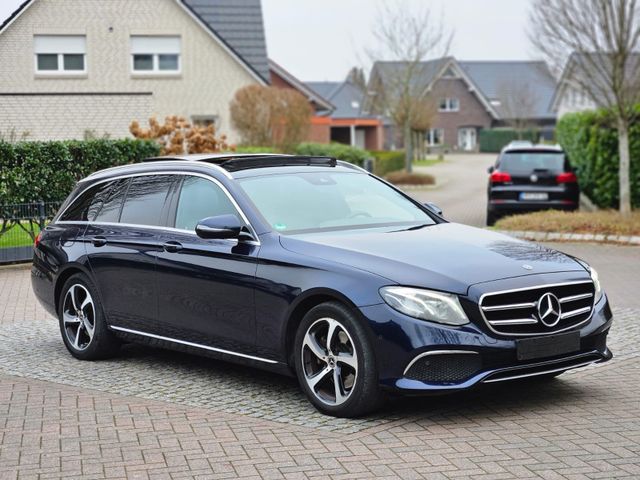 Mercedes-Benz E220-CDI-Avantgarde-Pano-Kamera-AHK-9G-SHZ-1Hand