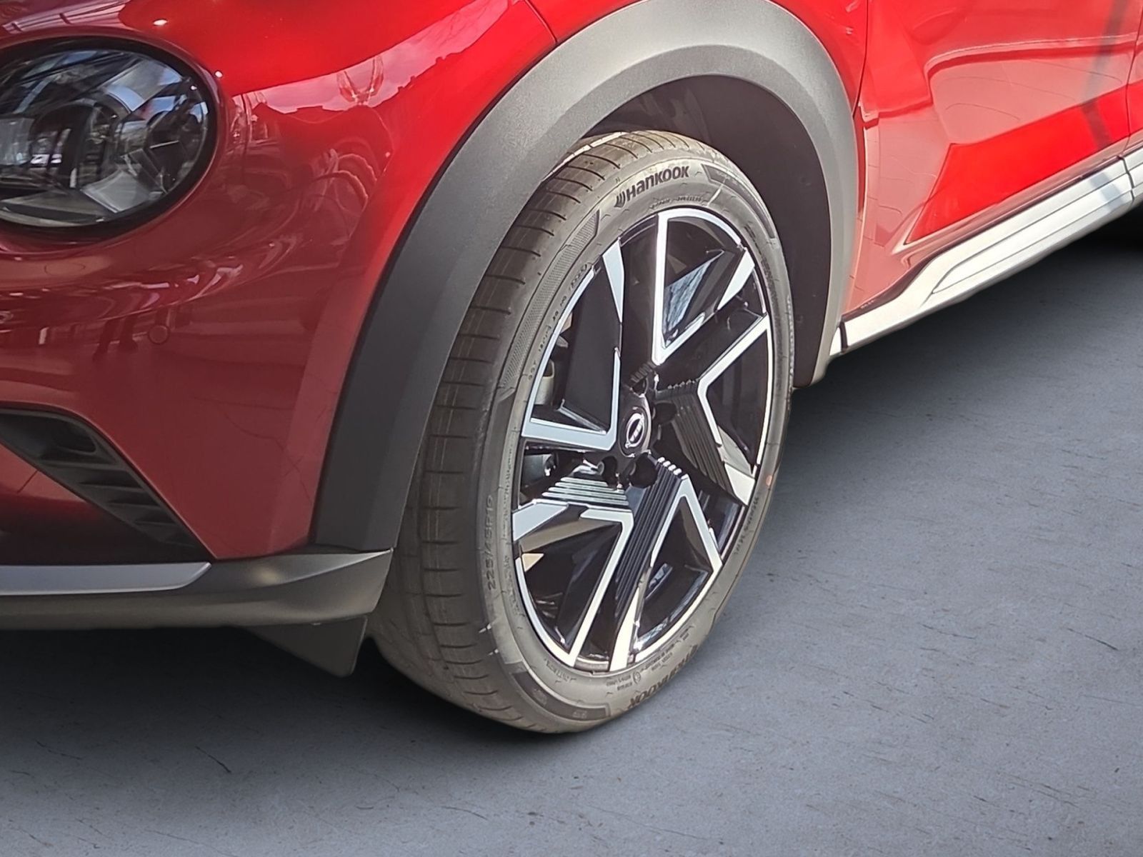 Fahrzeugabbildung Nissan Juke Hybrid N-Design 143 PS Autom. *NAVI*ALCANTA