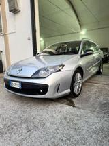 Renault Laguna 2.0 dCi 150CV 4Control - Renault Laguna: Control