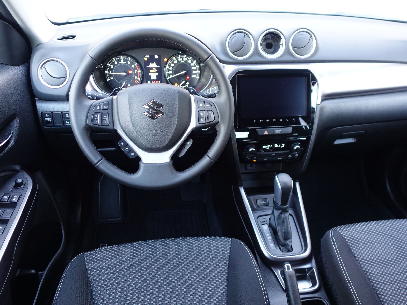 Fahrzeugabbildung Suzuki Vitara 1.4 Comfort 6-Stufen Automatik Navi,SHZ