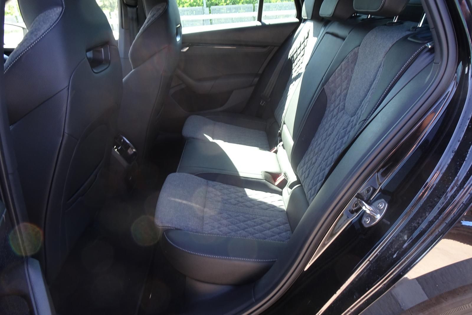 Fahrzeugabbildung SKODA Octavia Combi Sportline 2.0l TDI 110kW DSG AHK L