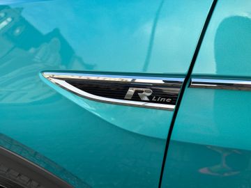 Fahrzeugabbildung Volkswagen T-Cross 1.6 TDI R-LINE AUTOMATIK NAVI KAMERA LED
