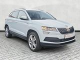 Skoda Karoq   1.5 TSI ACT  Style Tempomat Navi AHK - weiße Skoda Karoq