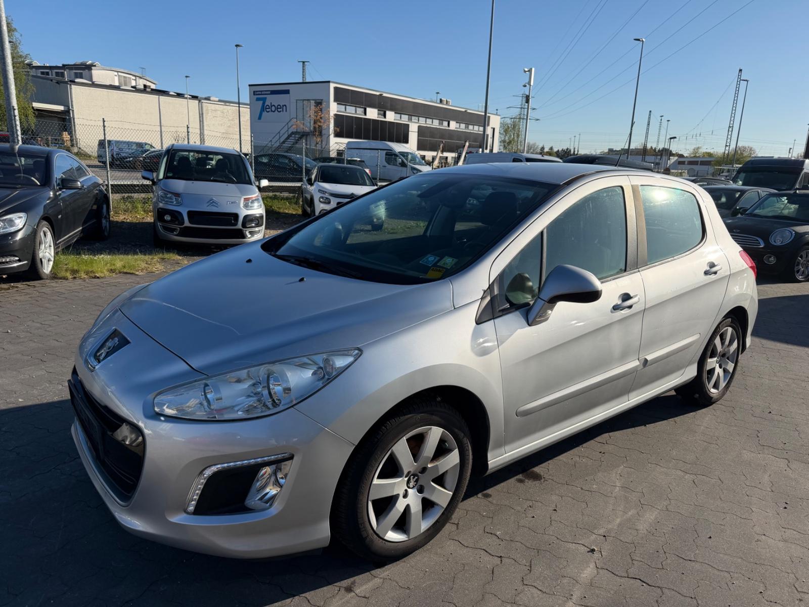 Peugeot 308 Active, Klimaautomatik, PDC,Anhängerkupplung