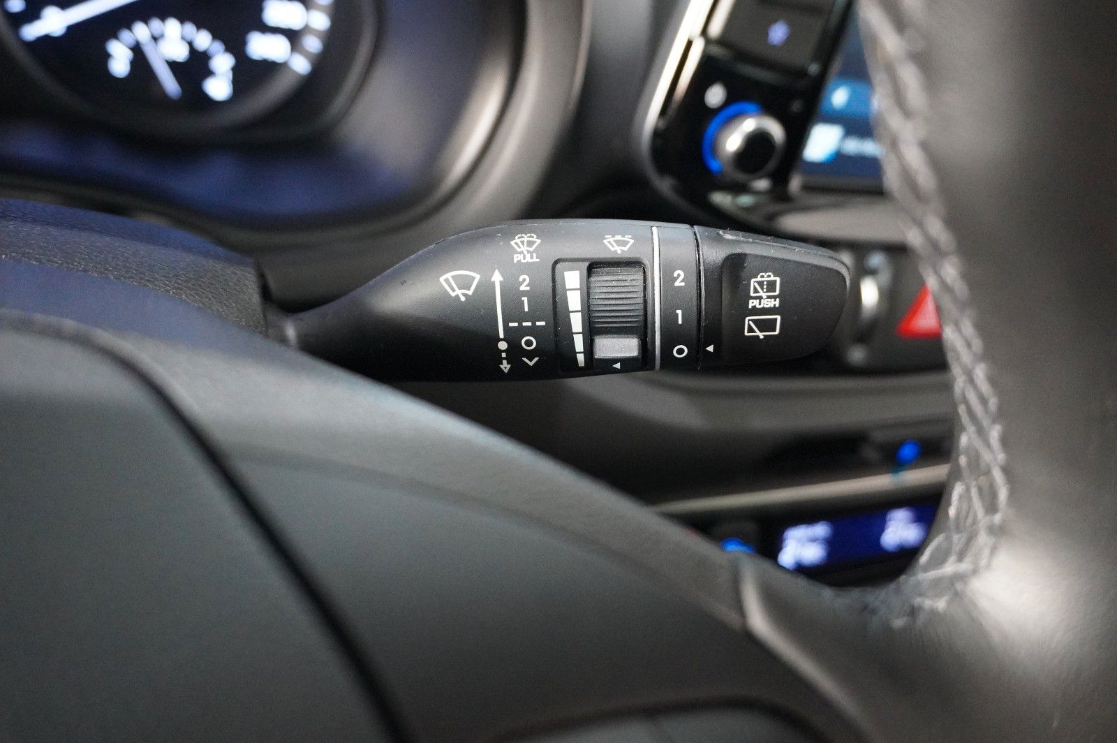 Fahrzeugabbildung Hyundai i30 LIM. 1.5 T-GDI 48V NAVI/LED/SPORT/KAMERA/DAB