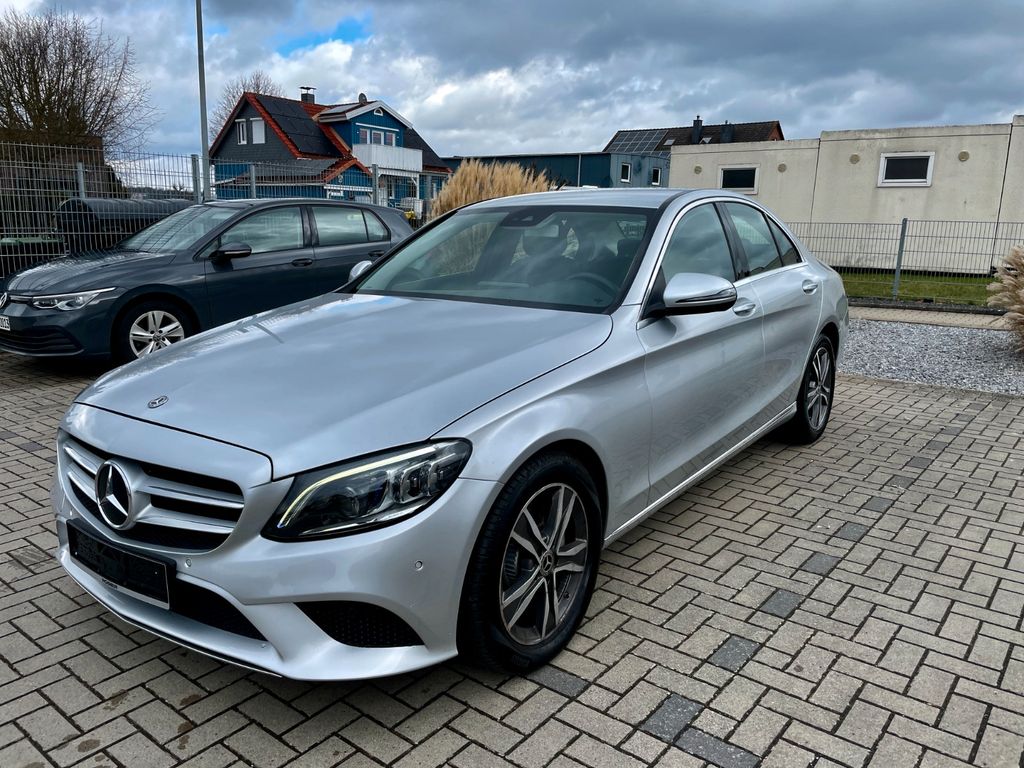 Image of Mercedes-Benz C 220