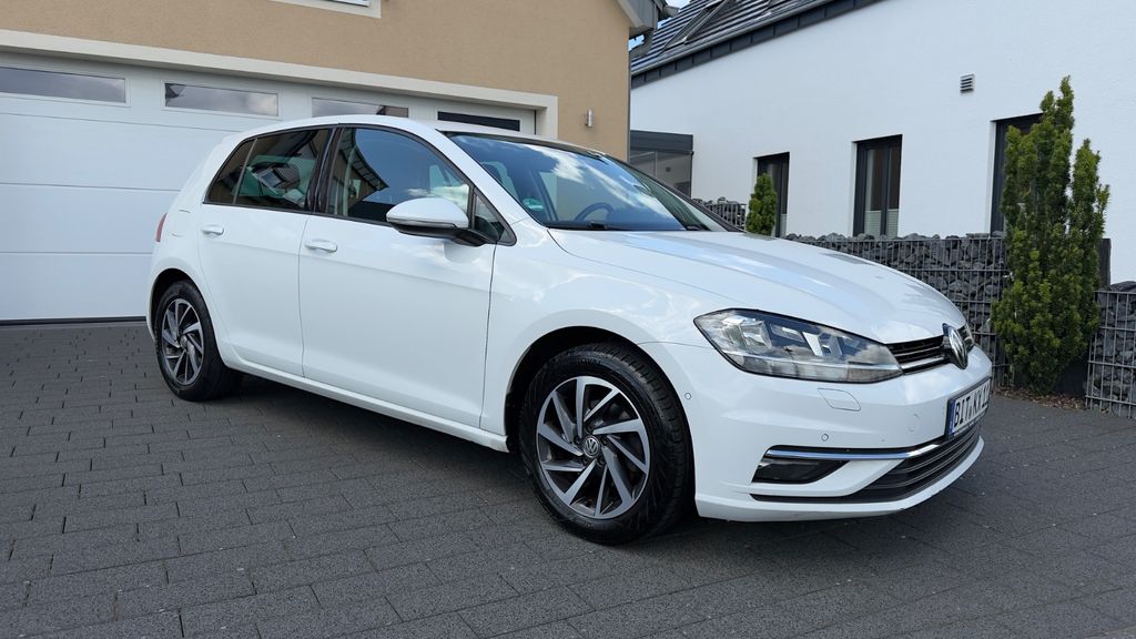 Image of Volkswagen Golf