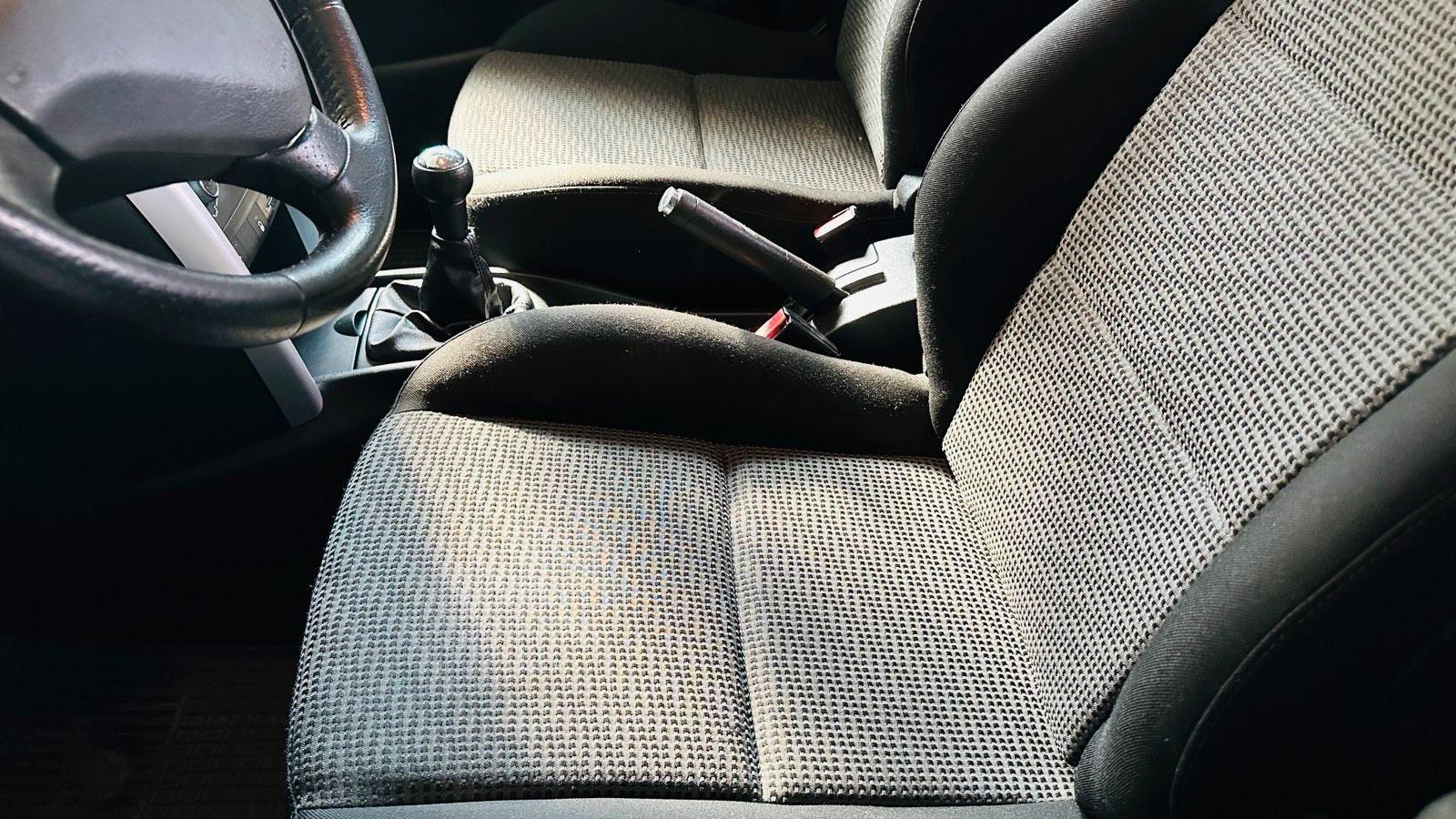 Peugeot 207 2010 — photo 14