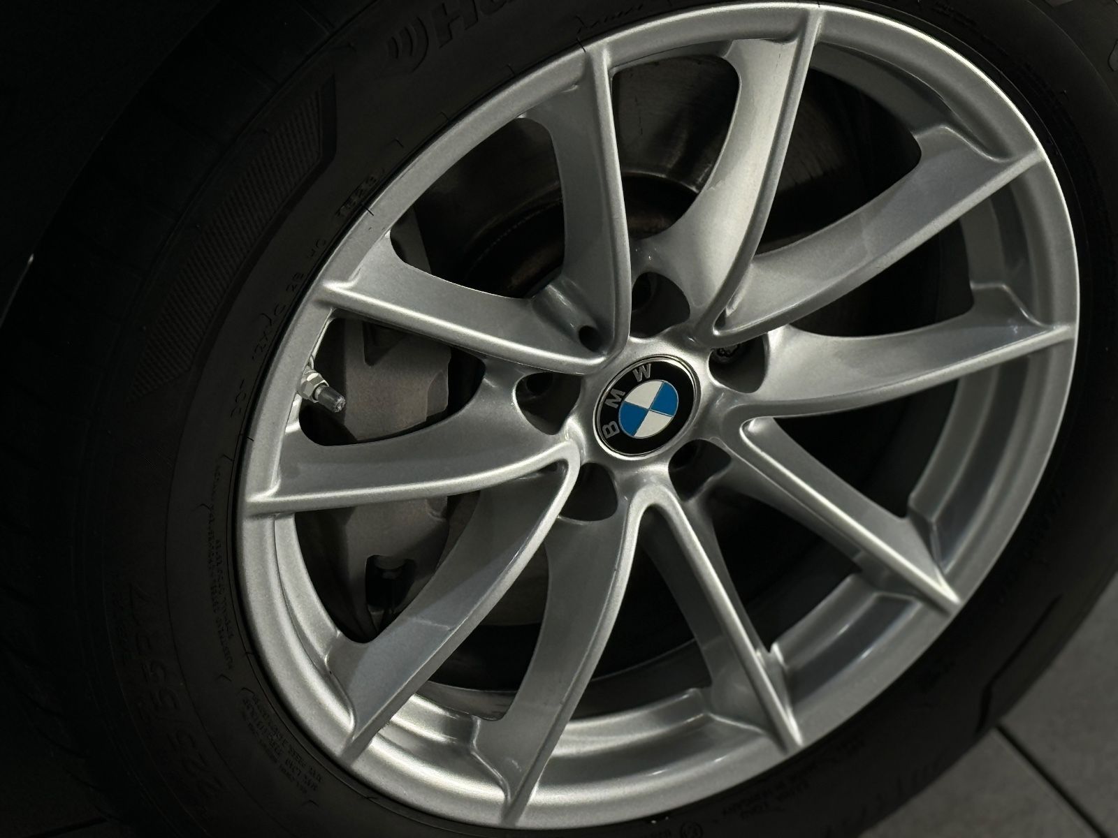 Fahrzeugabbildung BMW 530d xD Kamera HiFi DAB Komfort Alarm M Sport