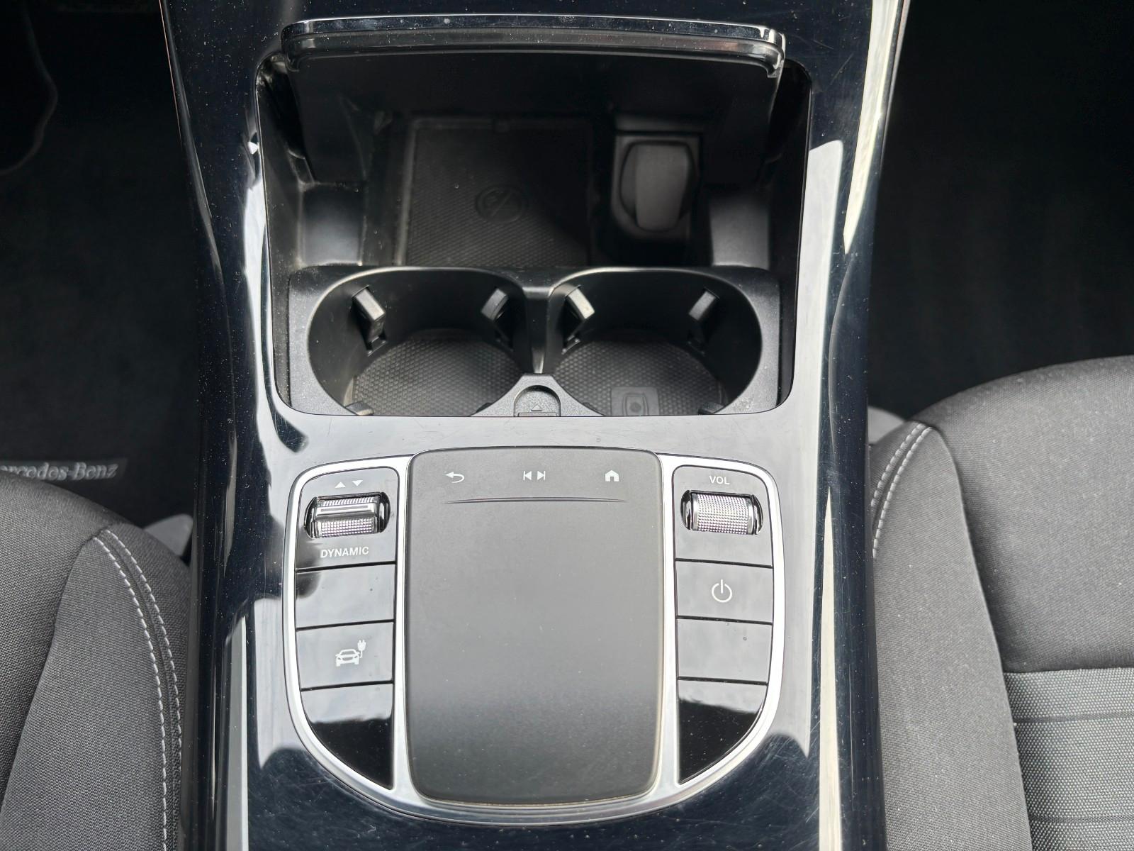 MERCEDES-BENZ EQC 400 4MATIC 408ch - MBUX - MULTIBEAM LED - CAMÉRA DE RECUL - NAVIGATION - APPLE CARPLAY