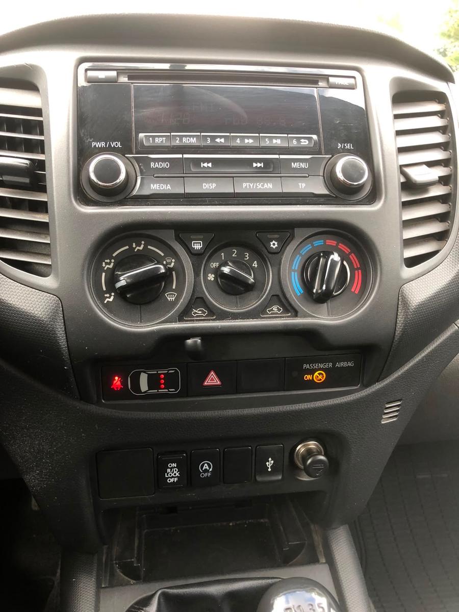 Mitsubishi L200 Basis Doppelkabine 4WD