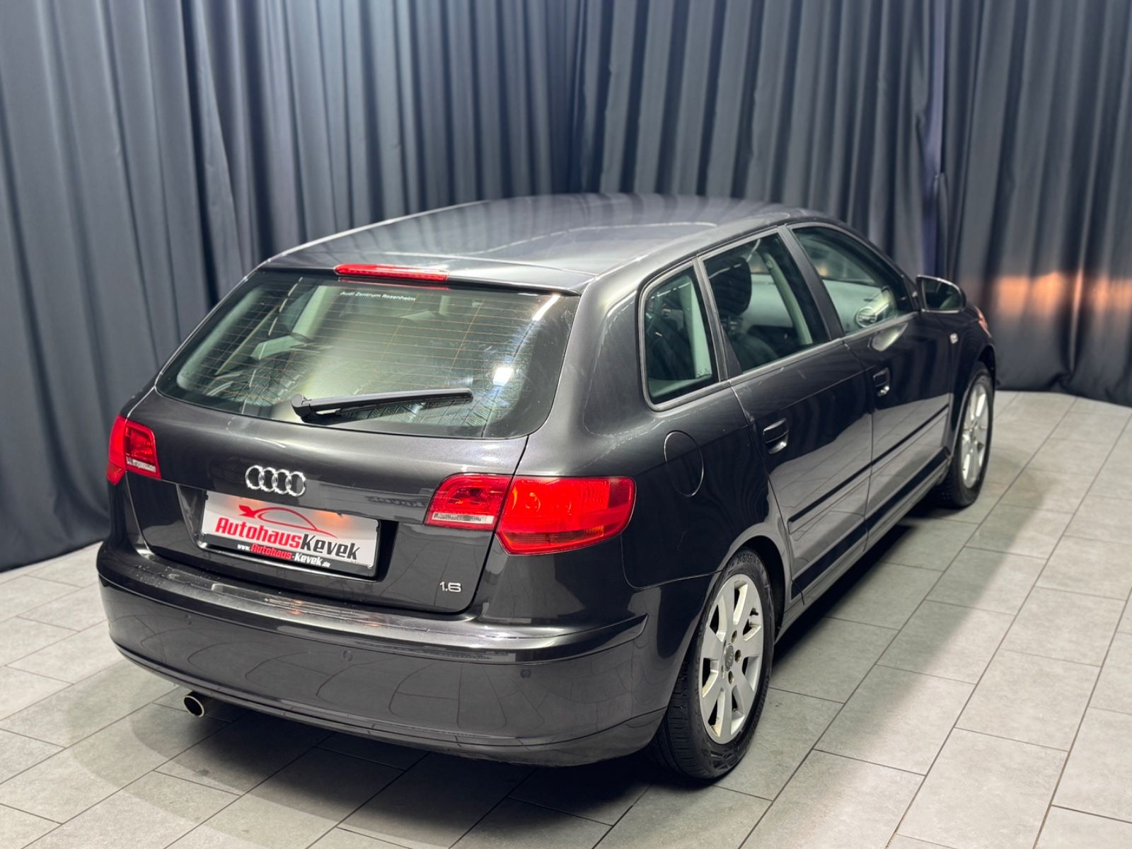 Fahrzeugabbildung Audi A3 Sportback 1.6 Ambiente