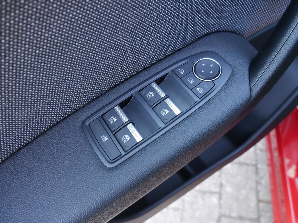 Fahrzeugabbildung Renault Captur Techno TCe 90 PDC SHZ KAMERA NAVI LED