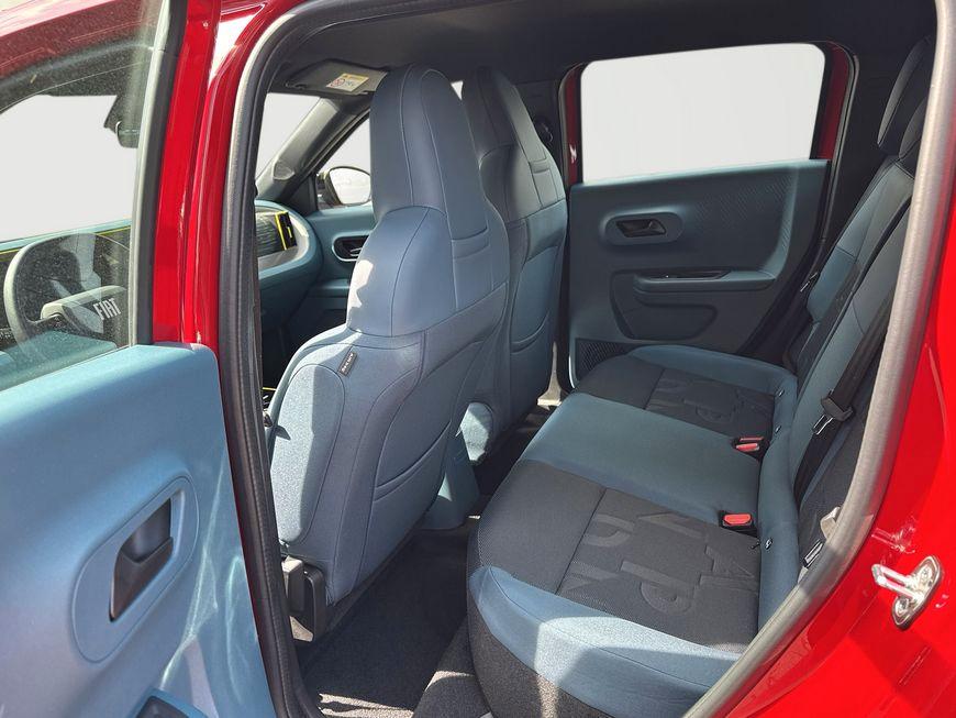 Fiat Grande Panda 44kWh Red