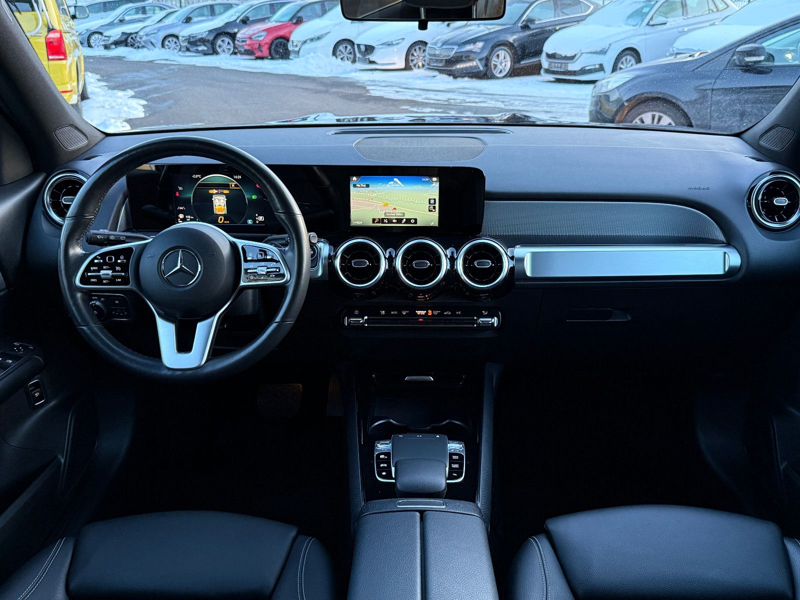 Fahrzeugabbildung Mercedes-Benz GLB 220d 4Matic Aut AHK DAB Navi Memory SHZ PDC