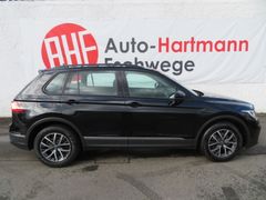VW Tiguan 2.0 TDI Life DSG LED Navi Ahk Rfk ACC 17' VW Tiguan 2.0 TDI Life DSG LED Navi Ahk Rfk ACC 17'