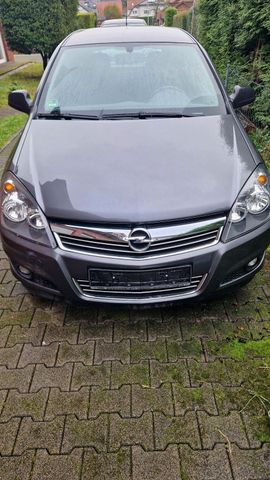 Opel Astra TÜV neu