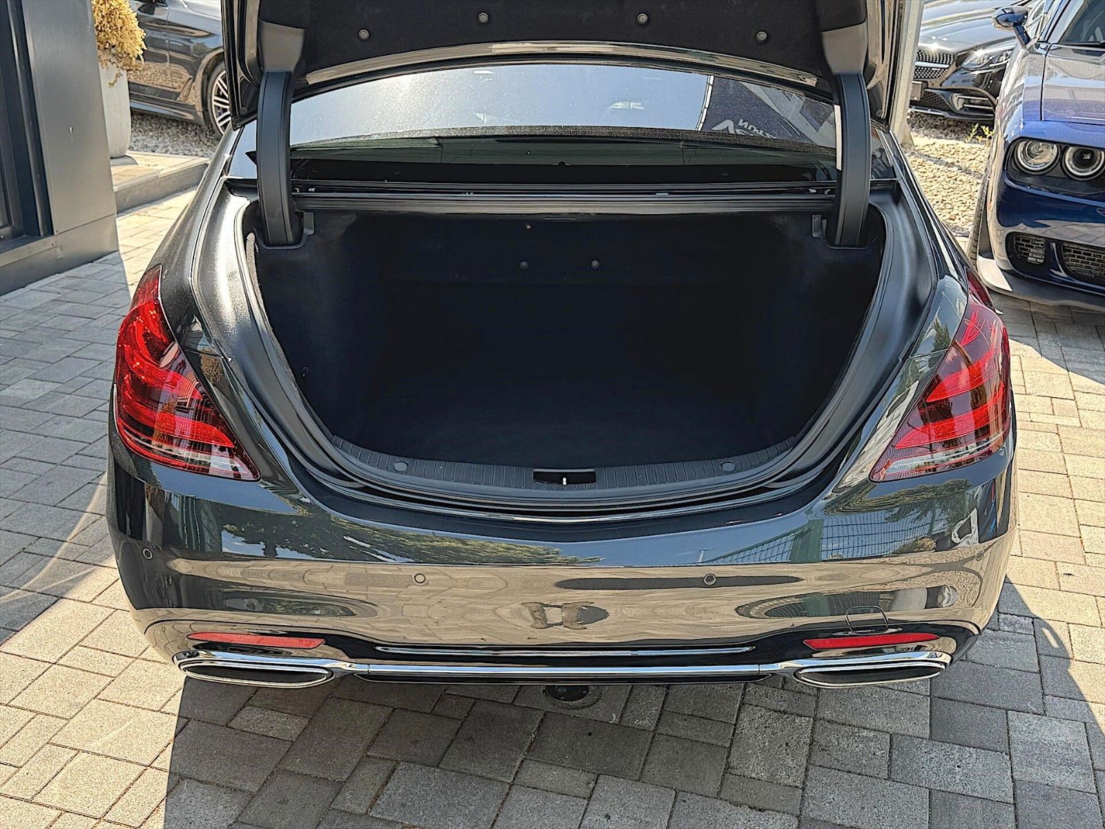 Fahrzeugabbildung Mercedes-Benz S 400d L AMG *Multibeam*Pano*ACC*DAB*Burmester*