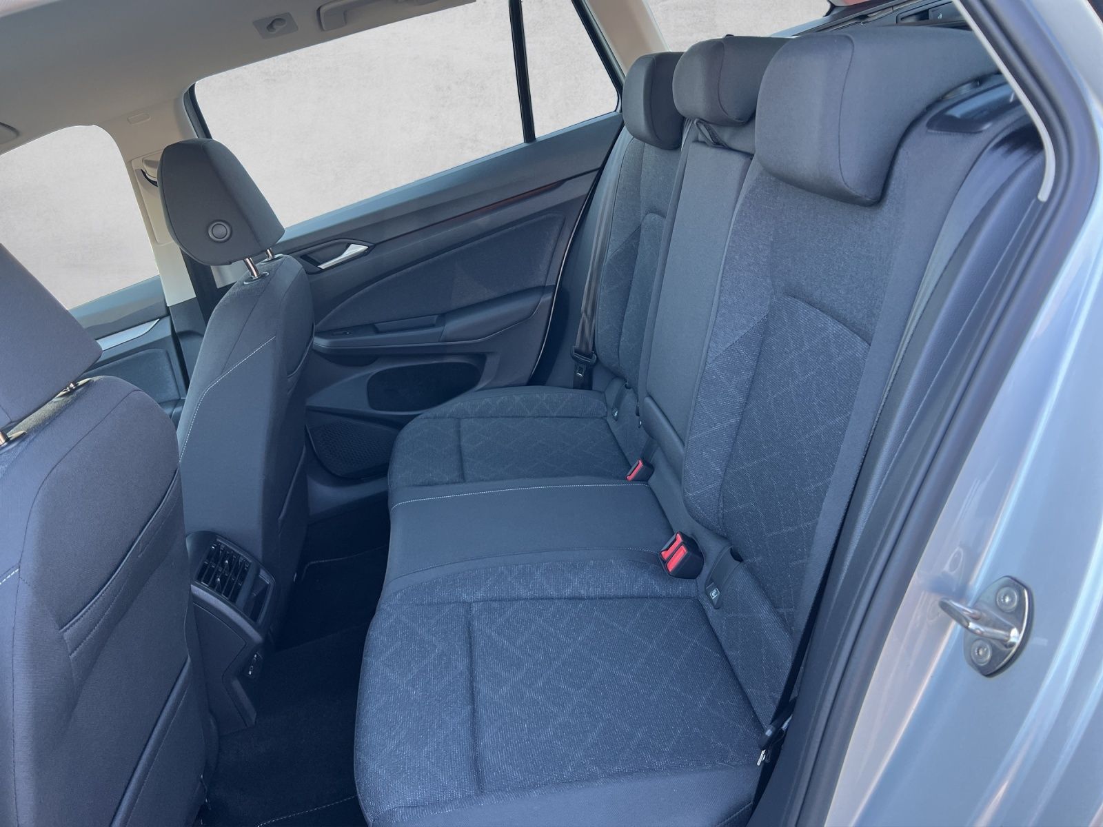 Golf VIII Variant Life 1.5 eTSI DSG Navi*ACCLED