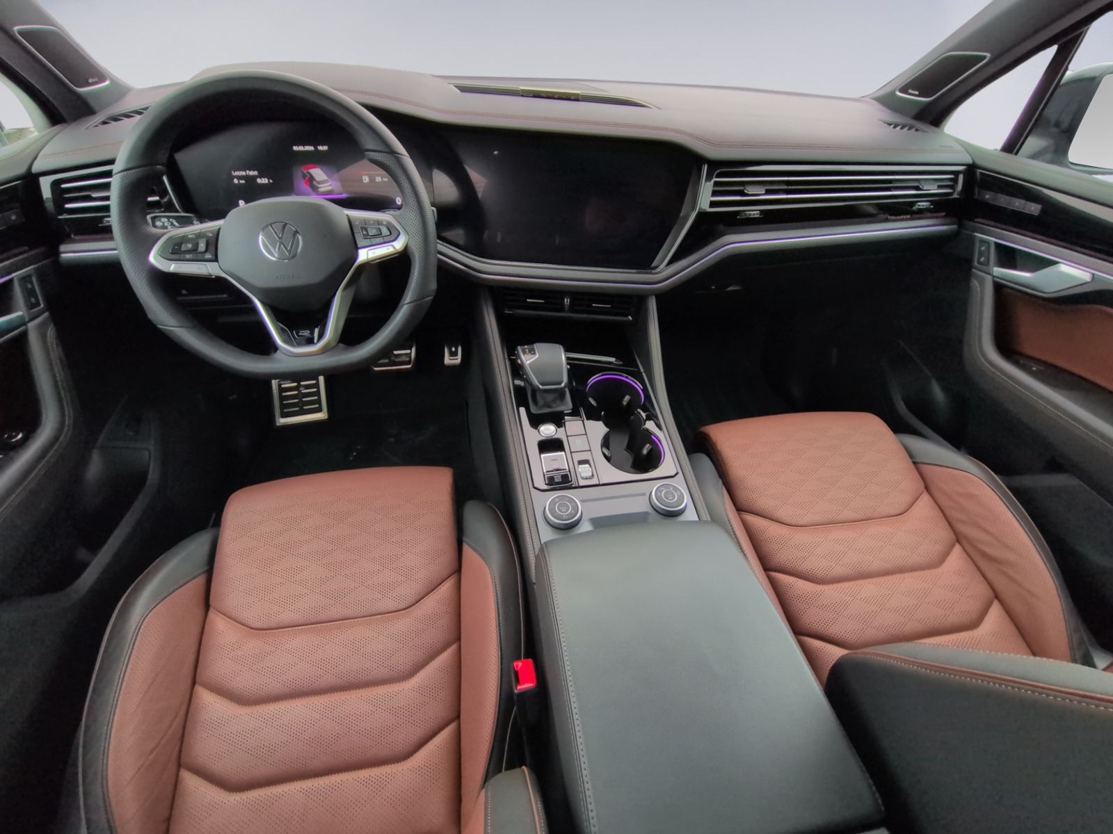 Touareg 3.0 TSI R Line AREA+STHZ+LUFT+PANO+AHK