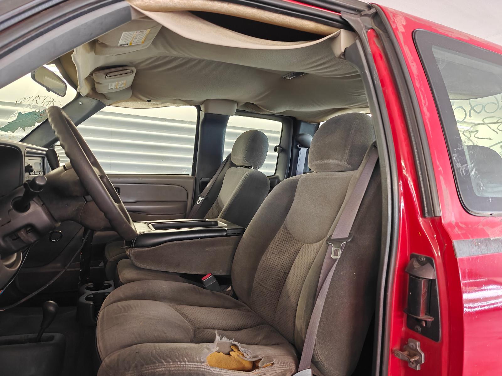 Chevrolet Silverado 2004 — photo 10
