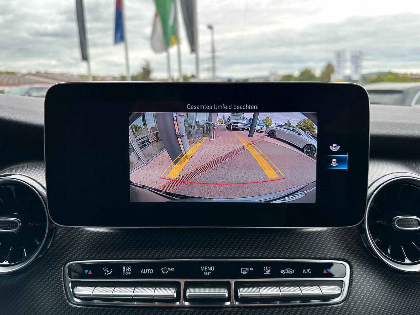 Fahrzeugabbildung Mercedes-Benz V 250 d EDITION AMG Kompakt ILS elektr Türen